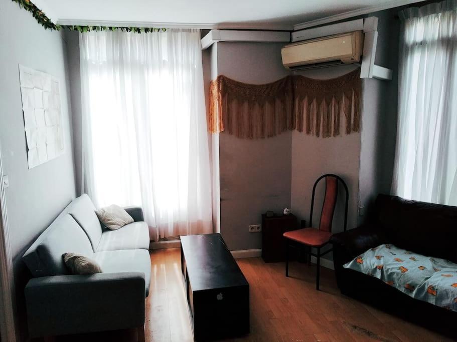 Apartamento Hotel Montana Lavapies Madrid Ngoại thất bức ảnh